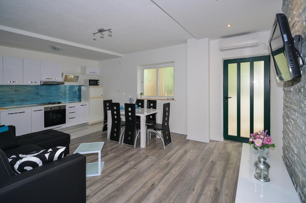 Apartment Mucic Makarska